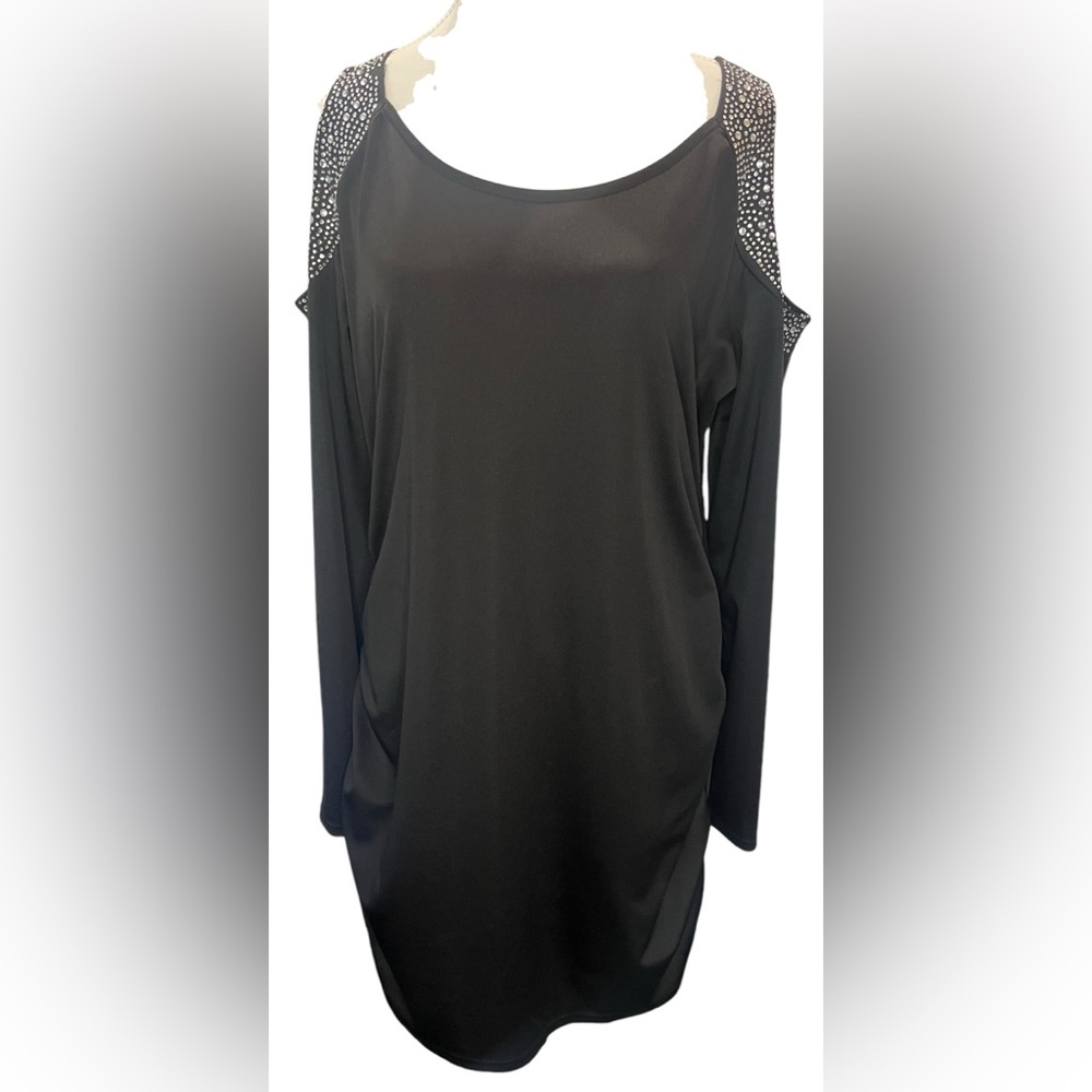 Black cold shoulder dress w/rhinestones & ruched sides | Size XXL LBD